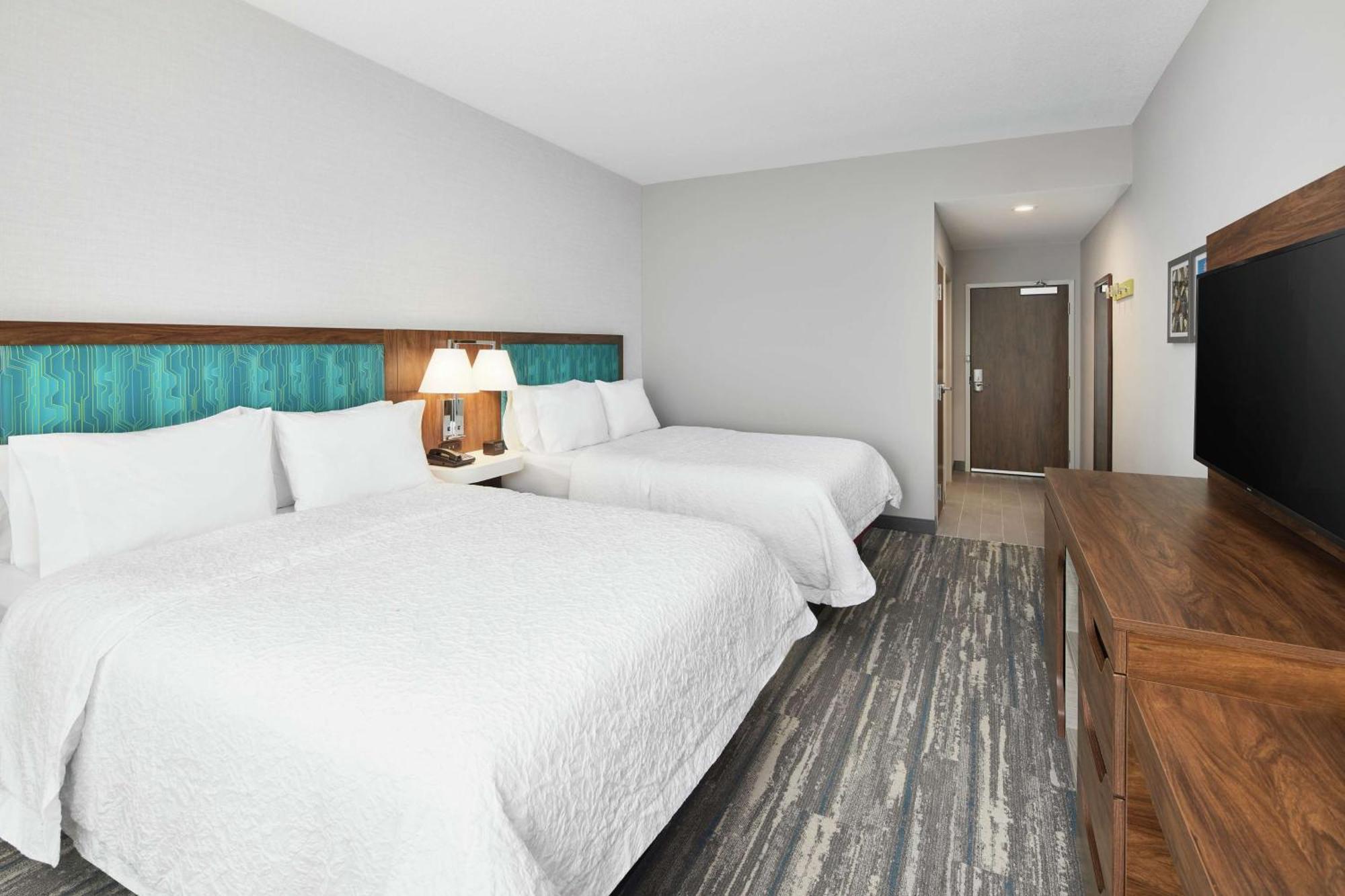Hampton Inn Odessa Trinity Екстериор снимка