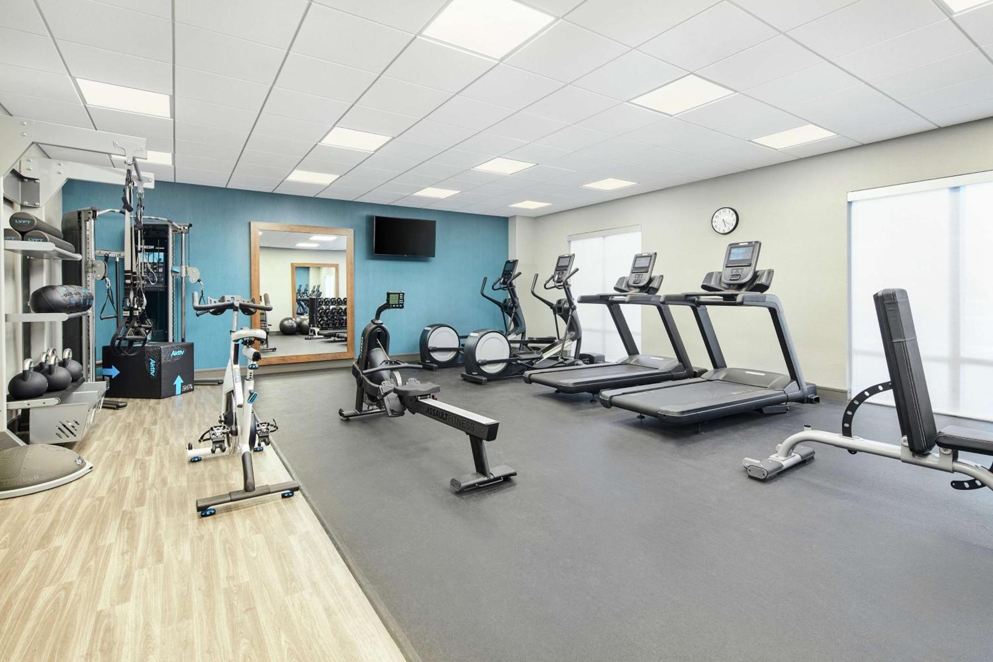 Hampton Inn Odessa Trinity Екстериор снимка