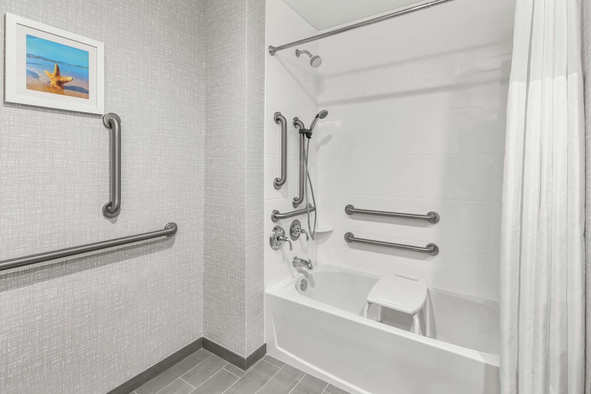 Hampton Inn Odessa Trinity Екстериор снимка